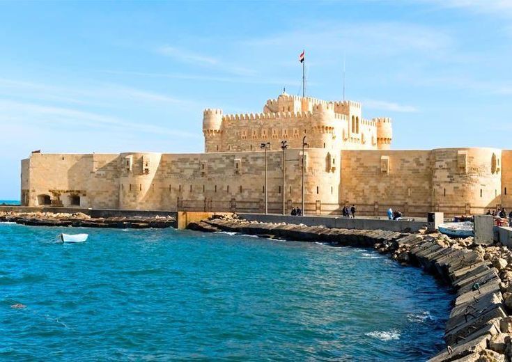 ( Catacombs , Qaitbey Citadel and library of Alexandria )
